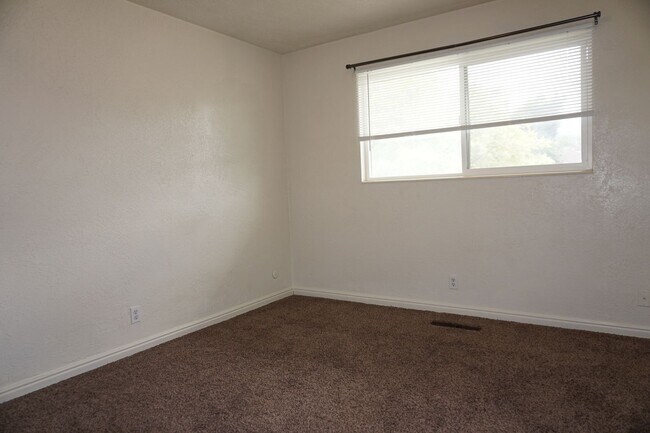 Building Photo - 2564 S 700 E