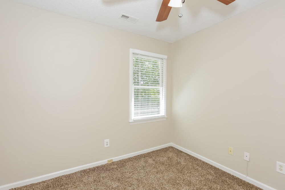 Building Photo - 2328 Torrington Ln