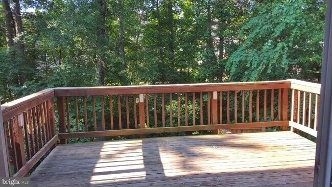 Building Photo - 43155 Huntsman Square