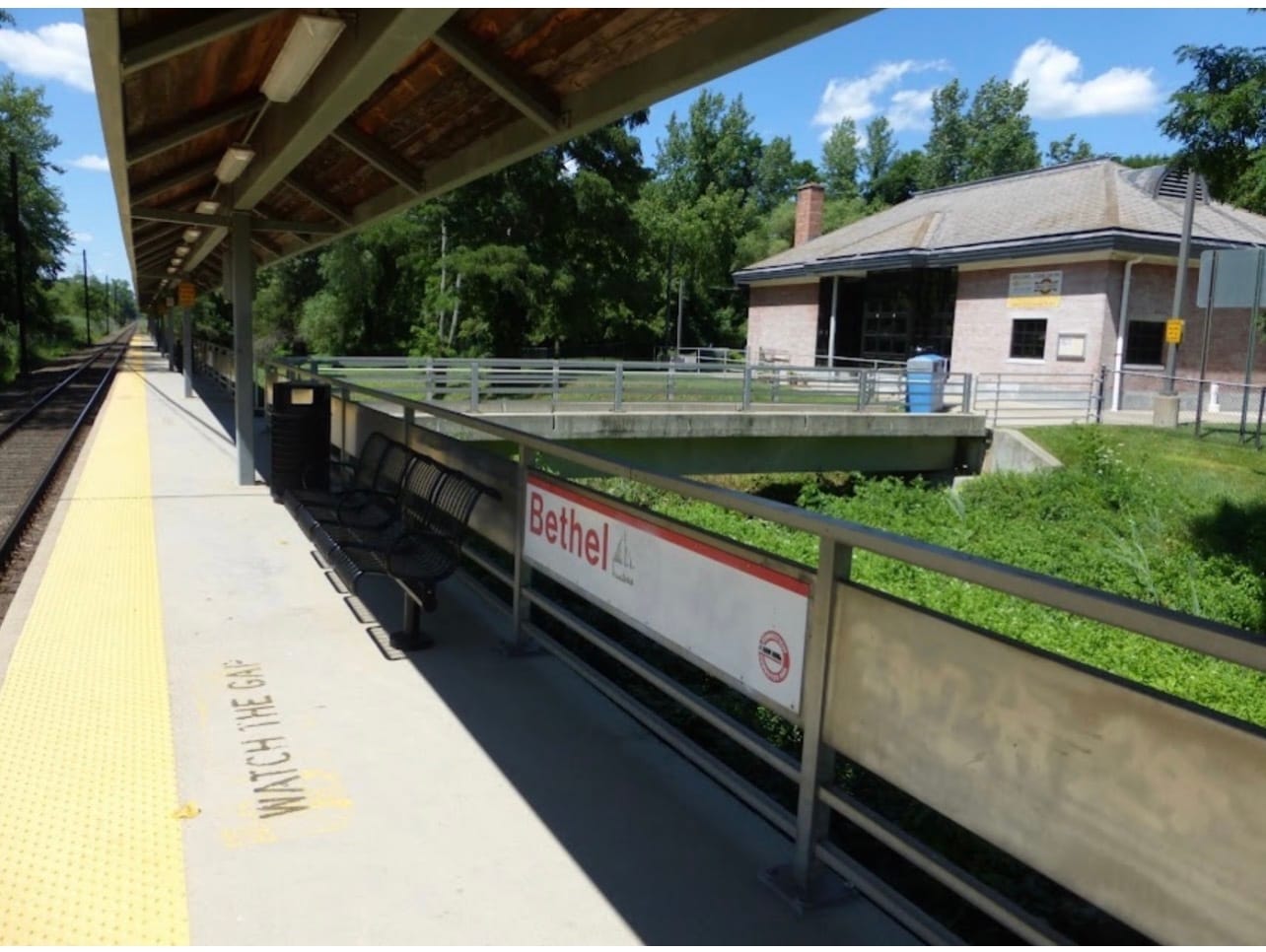 Train station 1.6 miles from house. - 33 Pleasant St