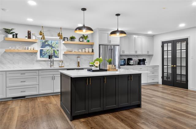 Building Photo - 6873 Greenwich Ln