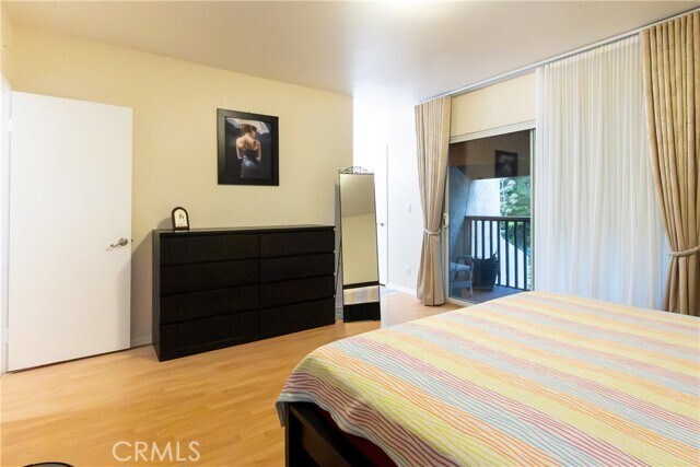 Building Photo - 9551 Vía Ricardo