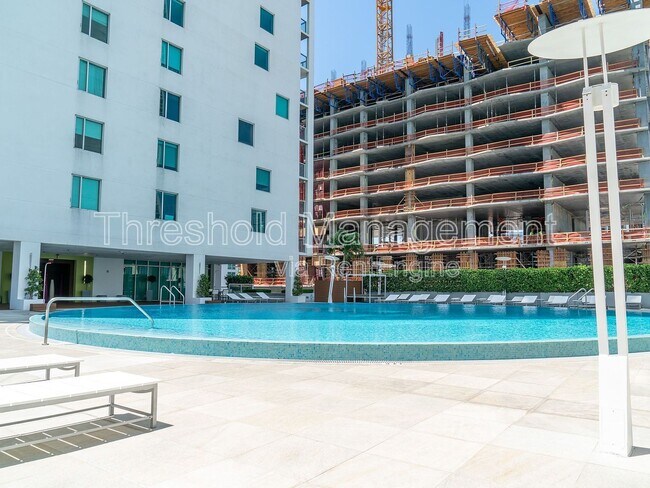 Building Photo - 500 Brickell Ave