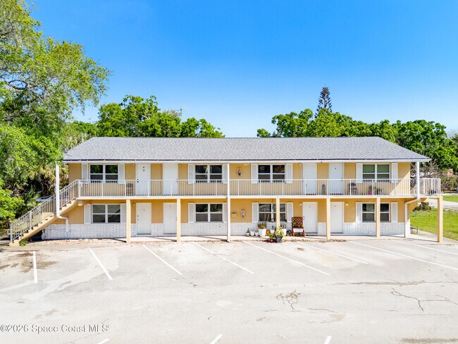 Building Photo - 89 NW Irwin Ave
