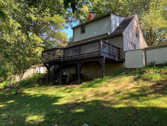 Building Photo - 1057 Ridge Rd