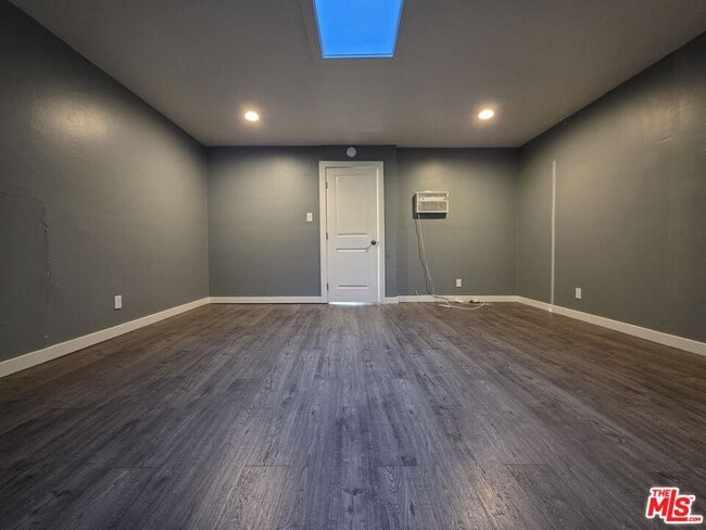 Building Photo - 375 N Avenue 52