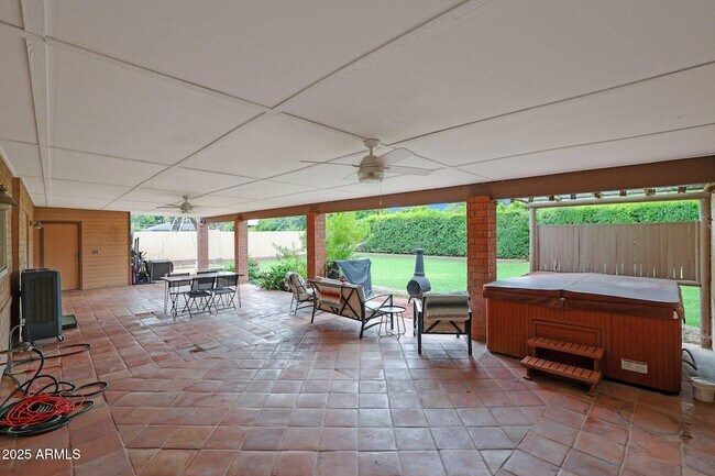 Building Photo - 2226 E Fairmount Ave