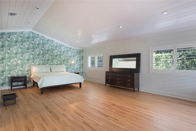 Building Photo - 4404 Alhambra Cir