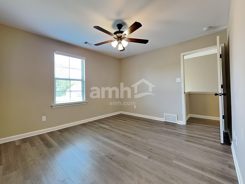 Building Photo - 4616 Wedge Hill Dr