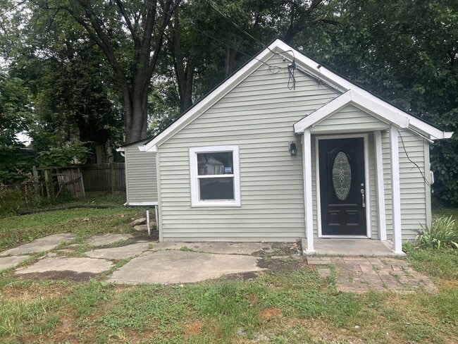 Primary Photo - 4939 Graston Ave