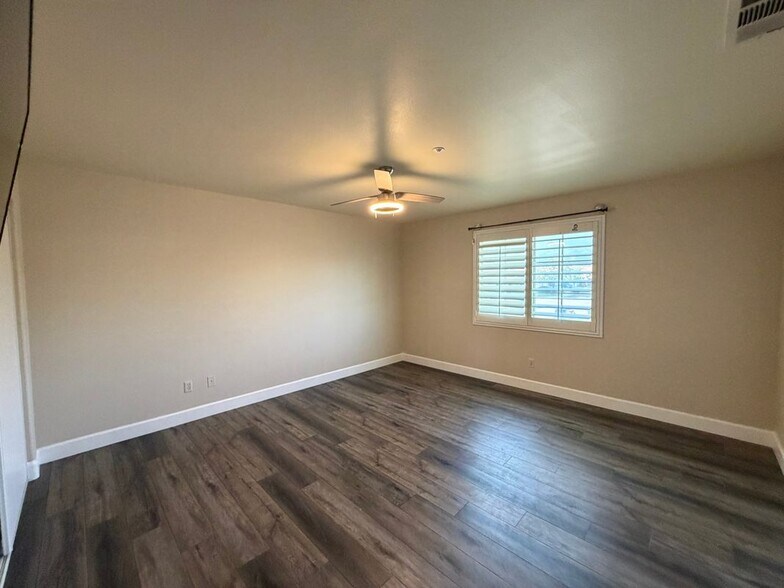 Building Photo - 14933 Genoa Dr
