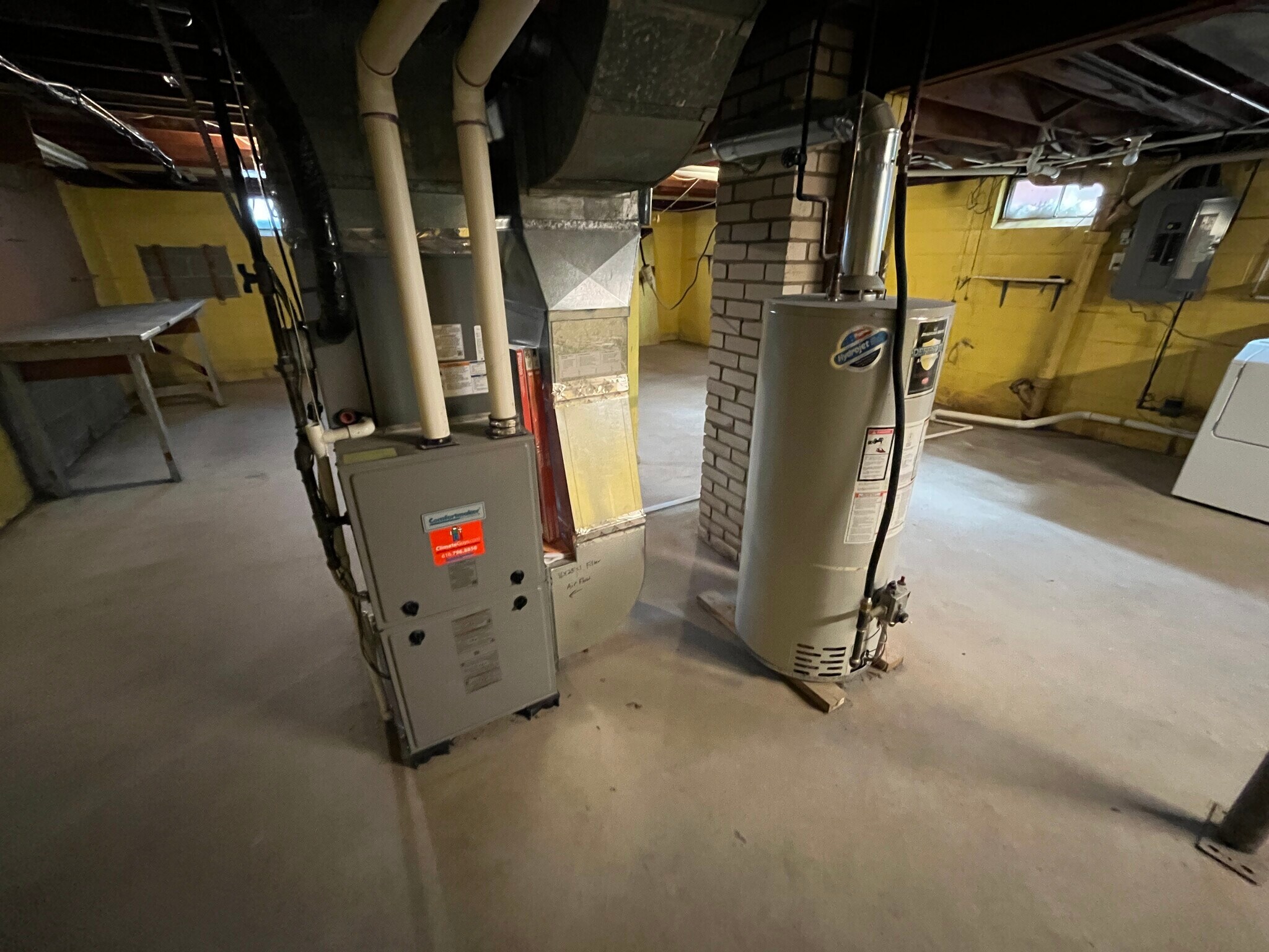 Building Photo - 393 W 20th St