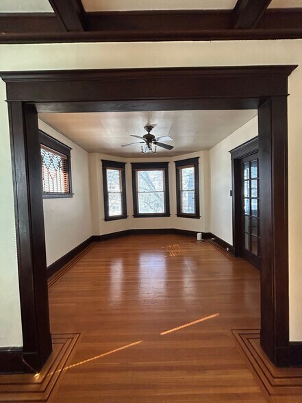 Building Photo - 189 Alden Ave