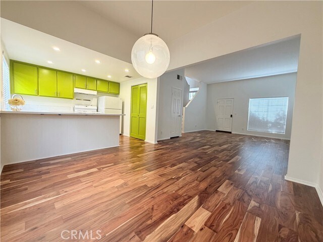 Building Photo - 511 S El Molino Ave
