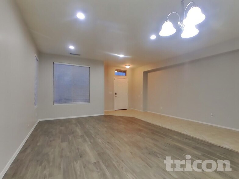 Building Photo - 8306 W Cocopah St