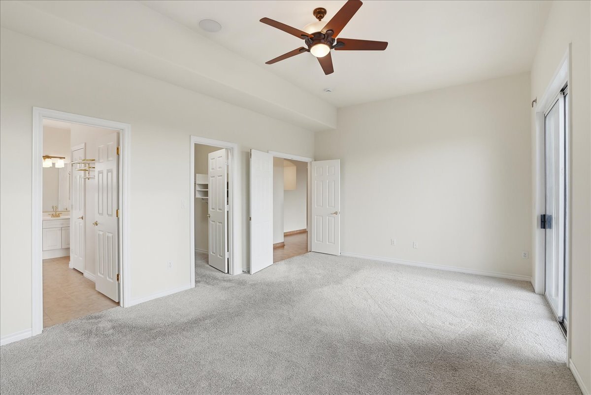 Building Photo - 1339 Echo Creek St