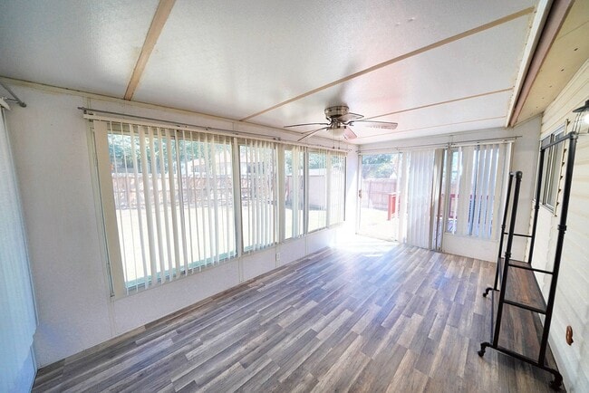 Building Photo - Charming 3-Bedroom Home in Ashley Place - ...