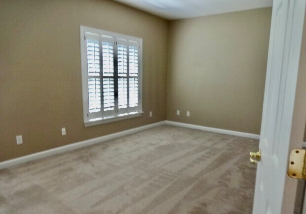 Building Photo - 9810 Whispering Willow Ct