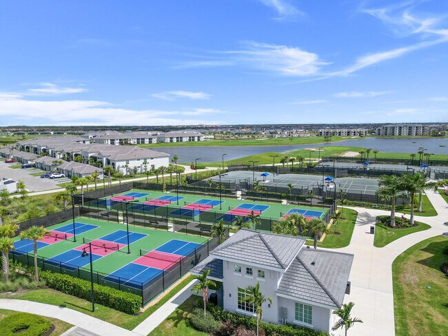 Building Photo - 5651 Double Eagle Cir