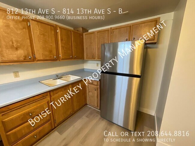 Building Photo - 812 13th Ave S