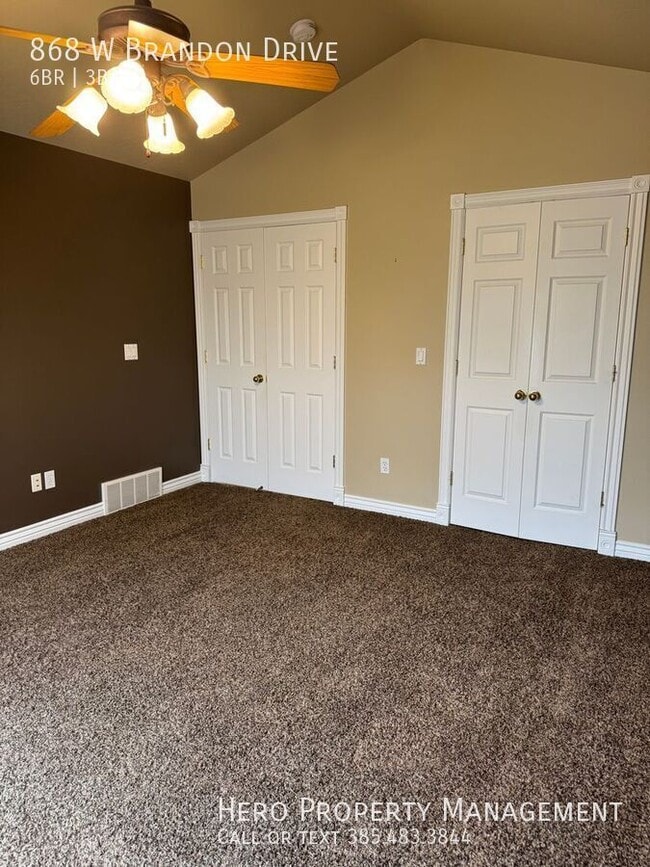 Building Photo - 868 Brandon Dr