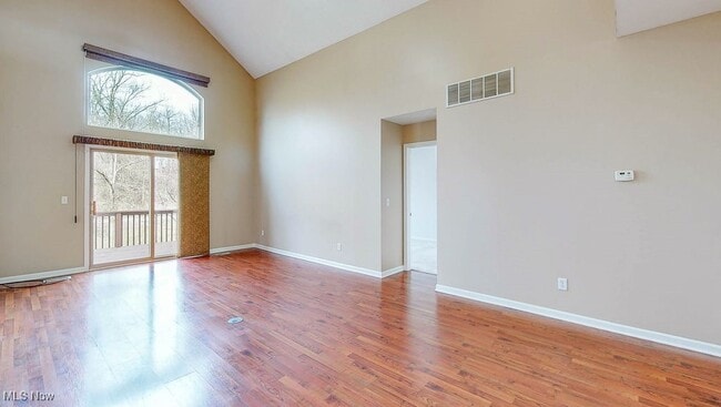 Building Photo - 4586 Creekside Dr