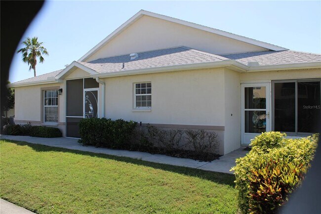 Building Photo - 1702 Fairway Trce