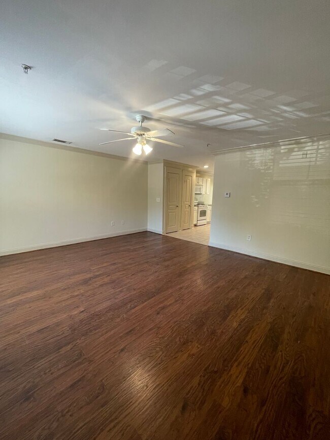 Building Photo - Two Bedrooms Available in this Three Bedroom Flat, Female Applicants!