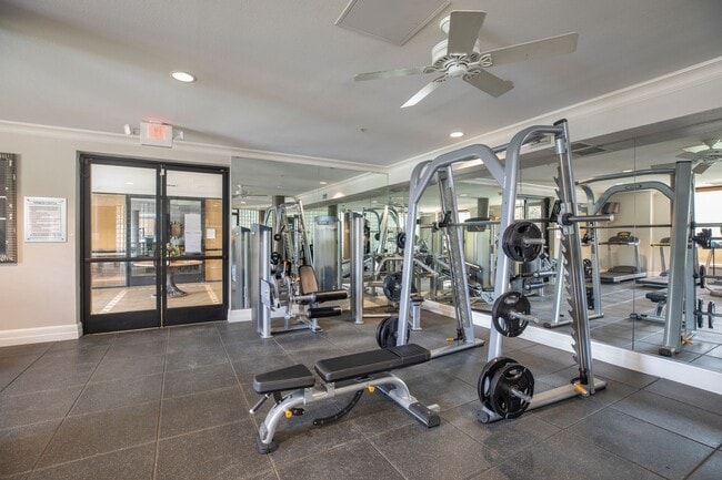 Building Photo - Stylish and Spacious Corner Unit with Modern Comforts in the Heart of San Diego