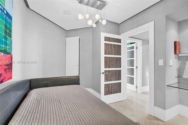 Building Photo - 16699 Collins Ave