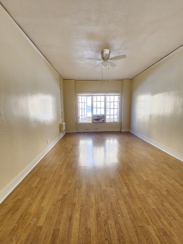 Building Photo - 1825 Ivar Ave