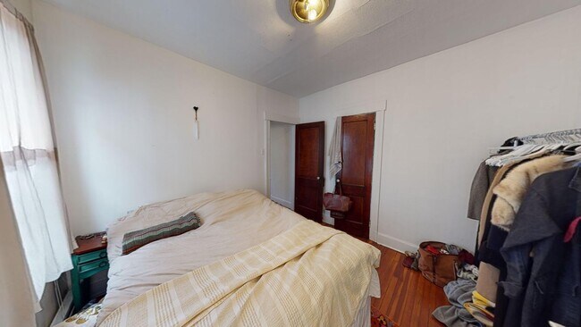 Building Photo - Spacious 2BR on Science Hill | Huge Kitchen & Living Area | Near Yale