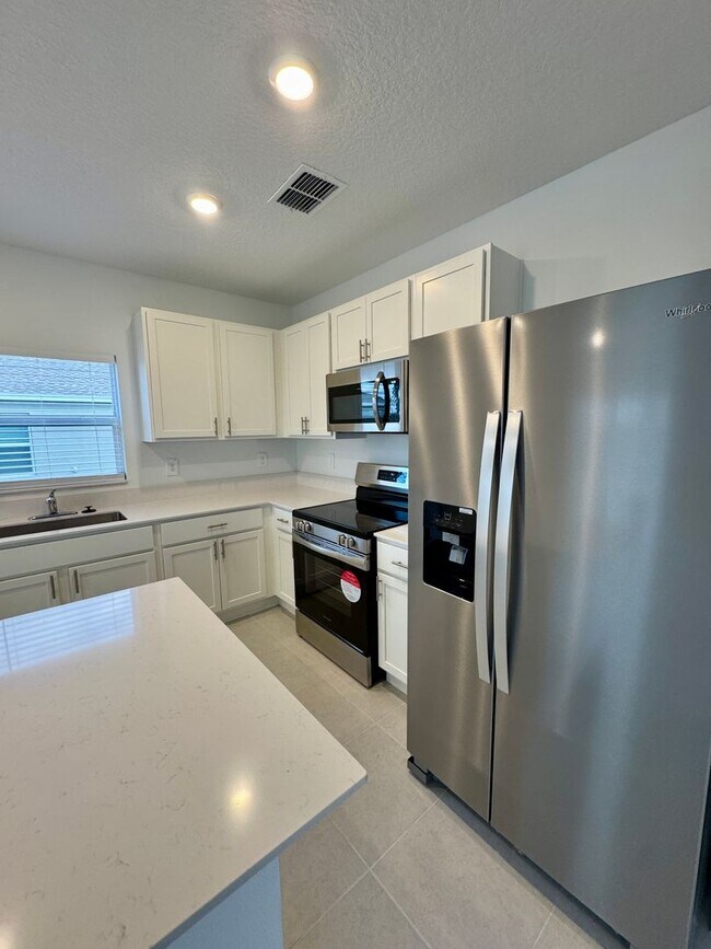 Building Photo - BRAND NEW HOME IN HIDDEN RIDEGE FOR RENT