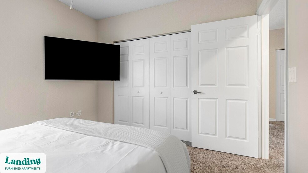 Building Photo - 3695 Island Club Dr