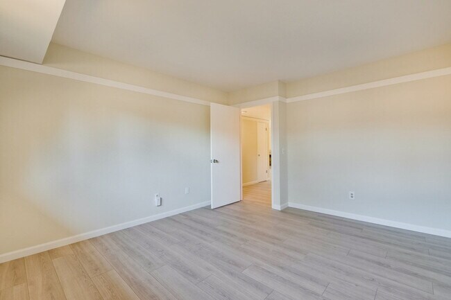 Building Photo - Single Story Townhome in Cherry Chase Neighborhood of Sunnyvale!