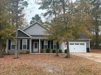 Building Photo - 3 Bed/2 Bath Open Floor Plan!
