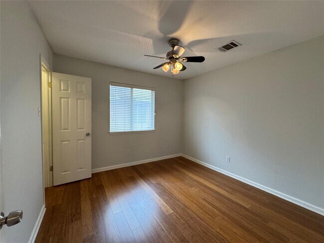 Building Photo - 2909 Allison Dr
