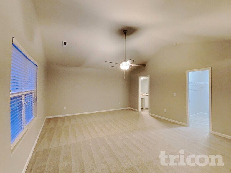 Building Photo - 4217 Piedmont Farms Way