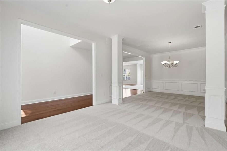 Building Photo - 3320 Pebble Ridge Ln