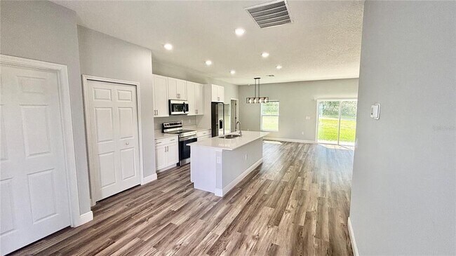 Building Photo - 13751 SW 43rd Cir