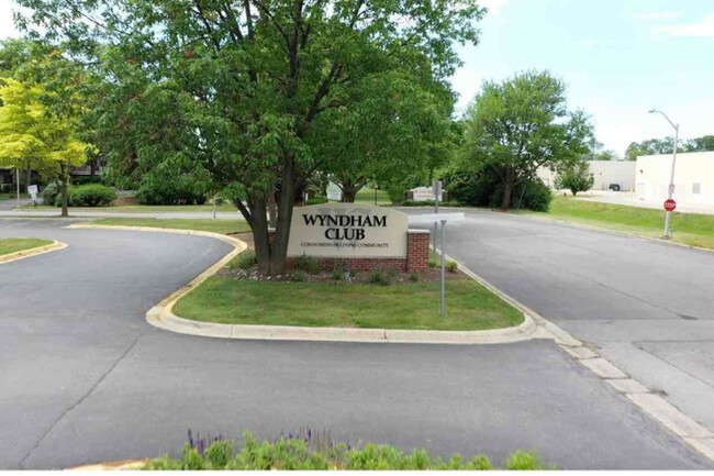 Building Photo - 1225 Wyndham Ct