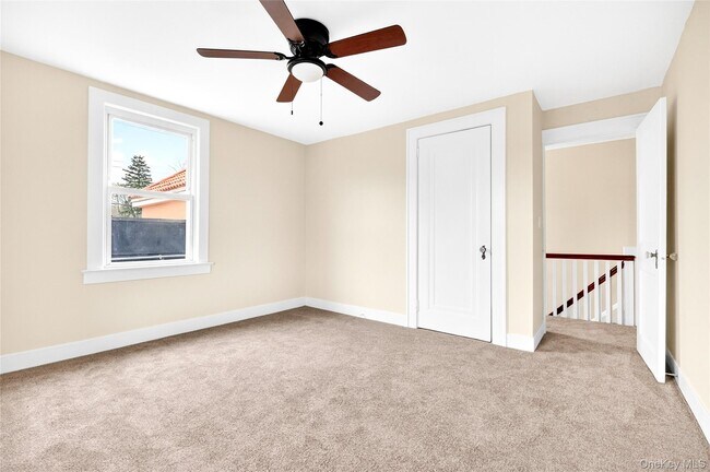 Building Photo - 98 S Main St