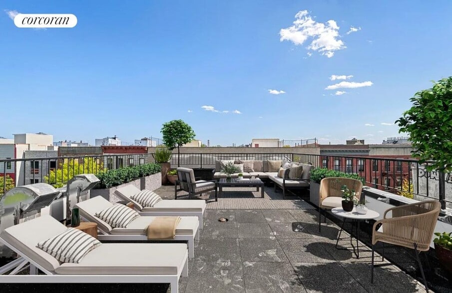 Building Photo - 573 Gates Ave