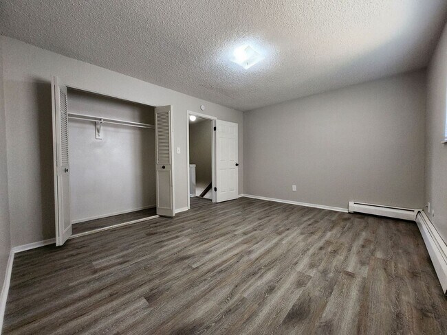 Building Photo - 49 Chestnut Dr