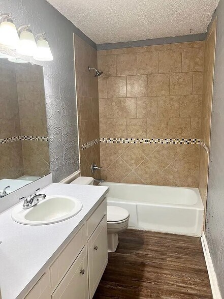 Building Photo - 4817 7th St