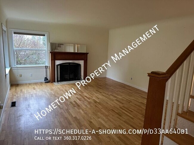 Building Photo - 912 Carlyon Ave SE