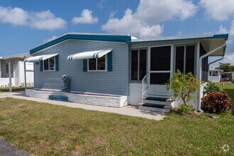 Building Photo - Venice Isle Double-wide 2/2 Unfurnished Ho...