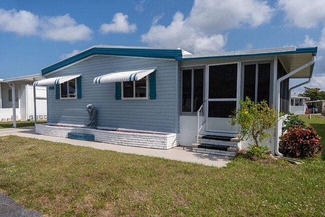 Primary Photo - 529 Cervina Dr S