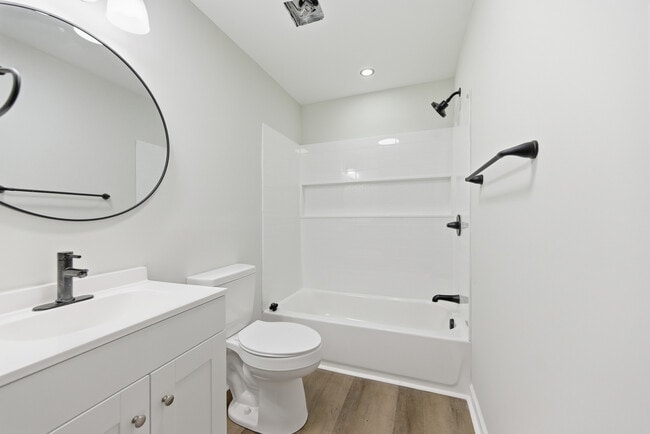 Building Photo - 4308 Roanoke Ave