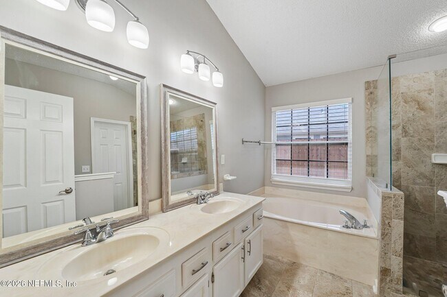 Building Photo - 1219 Stern Way
